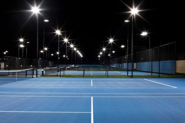 Đèn đường Led 200W có ánh sáng chân thực, soi rõ các vật vào ban đêm